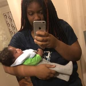 Meet your Posher, Dominique